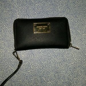 Michael Kors wristlet